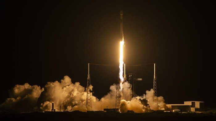 Update Satelit Nusantara Lima: Sistem Normal, Orbit Rising Dimulai