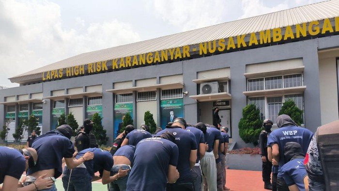 napi-high-risk-dipindahkan-ke-lapas-nusakambangan-1756020277794_169